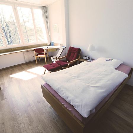 Hotel Laendli Oberägeri Rum bild